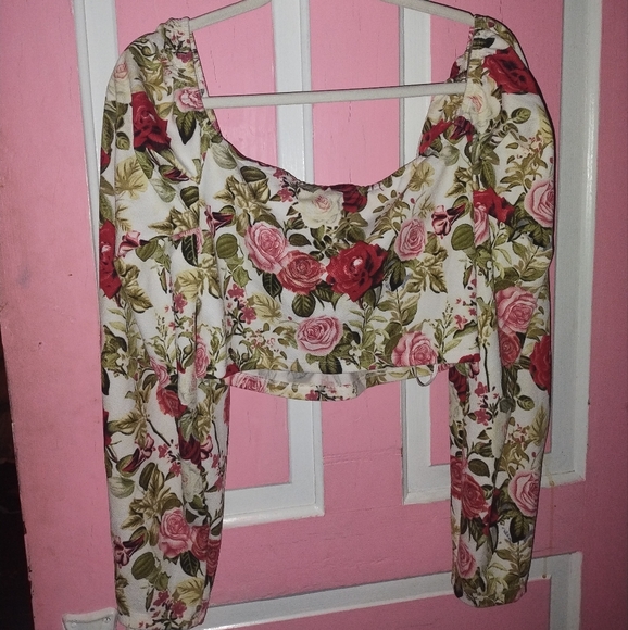 SHEIN floral puff sleeve crop top - Picture 5 of 8